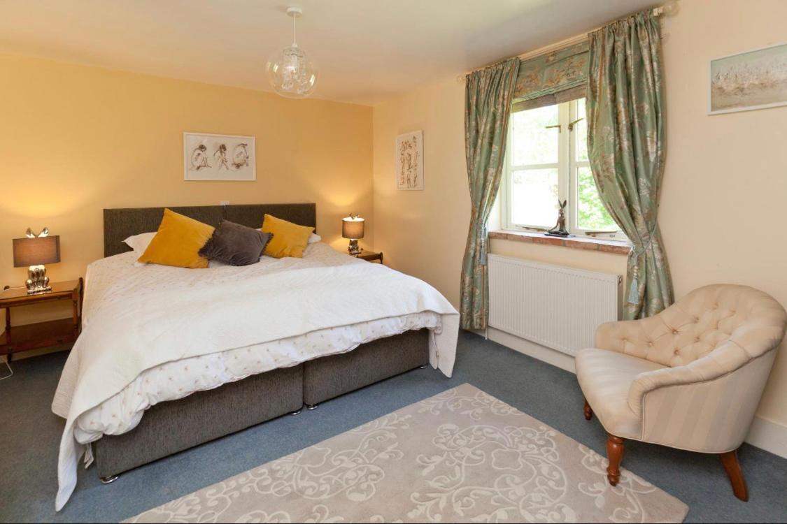 Spacious Swallow Cottage Tisbury Eksteriør bilde