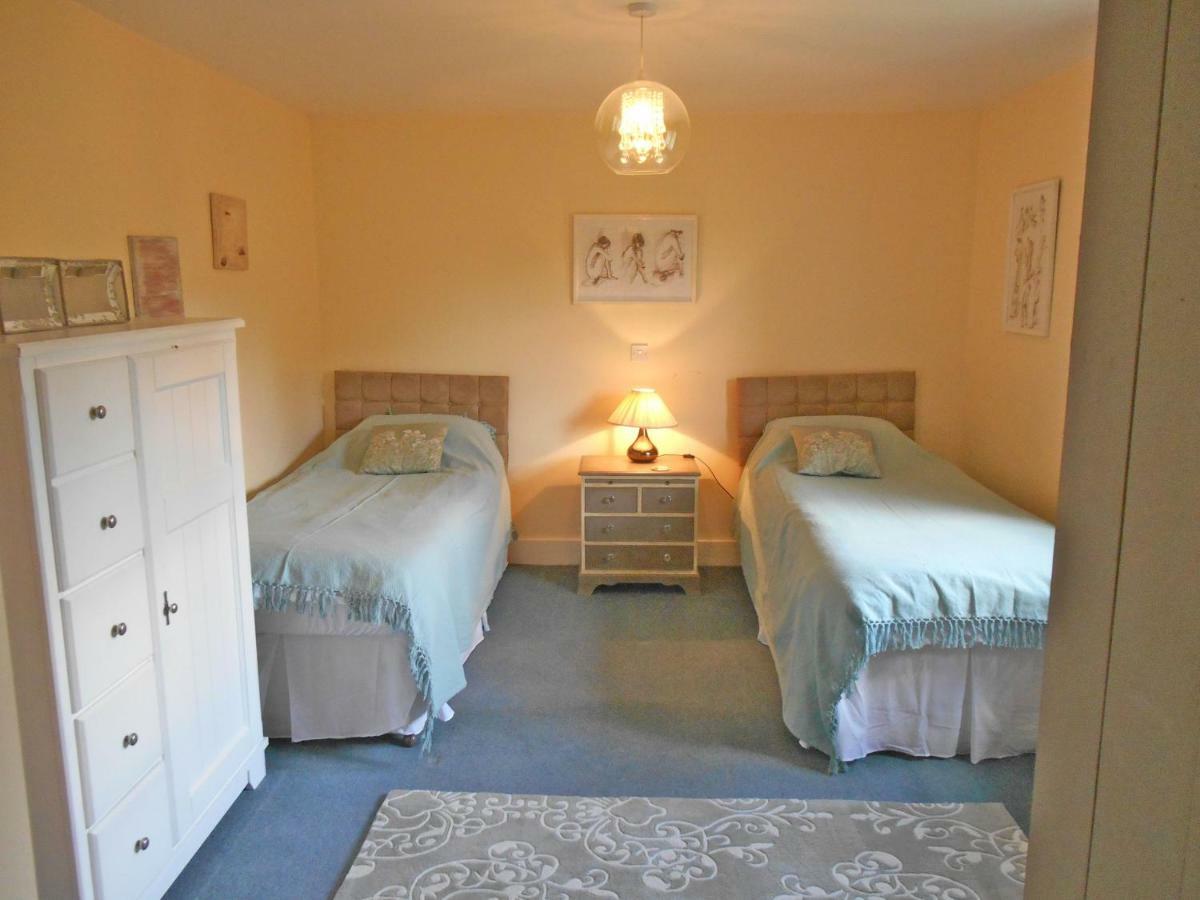 Spacious Swallow Cottage Tisbury Eksteriør bilde